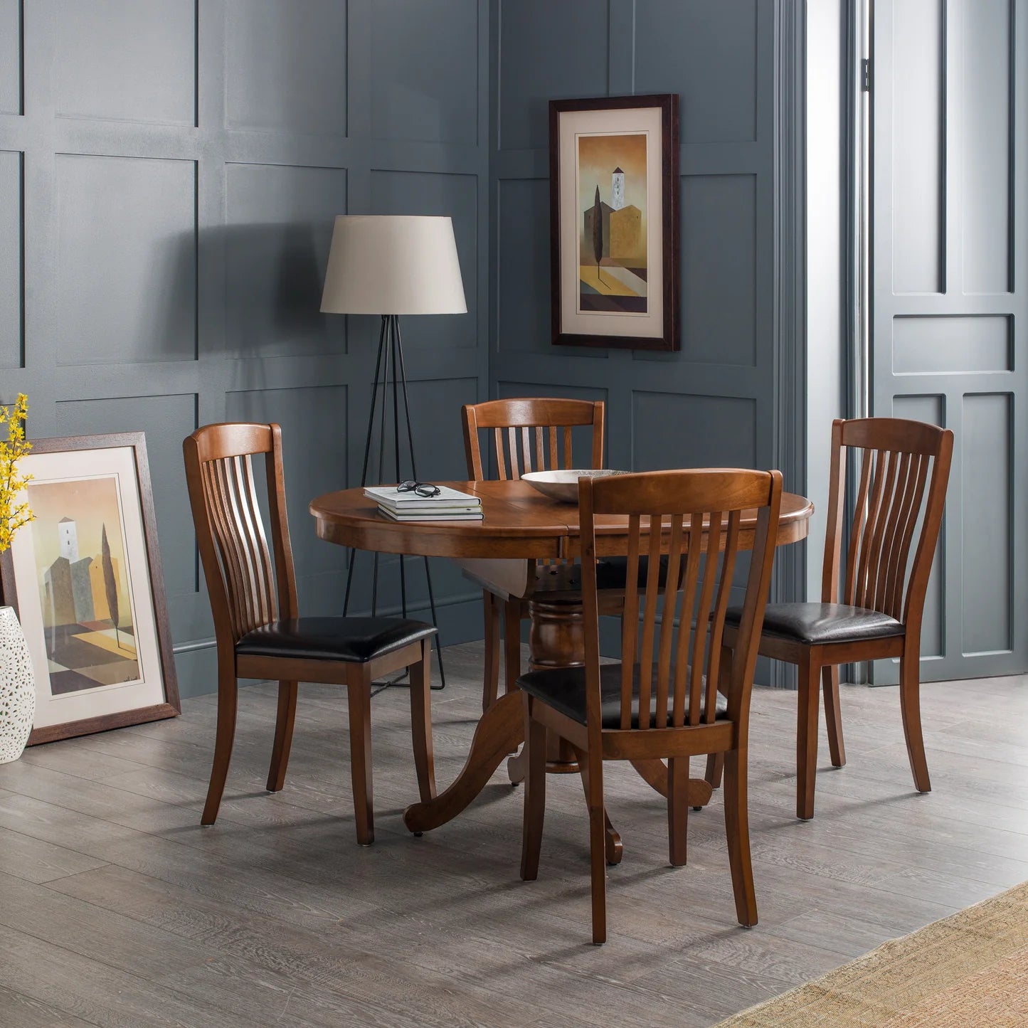Canterbury 4 Seater Round To Oval Wood Extending Dining Table